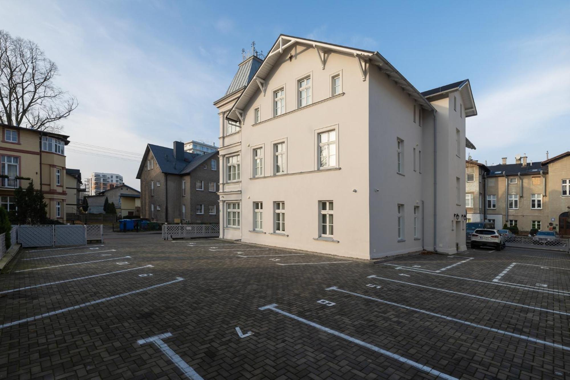 Dwie Wieze Miedzyzdroje Esterno foto
