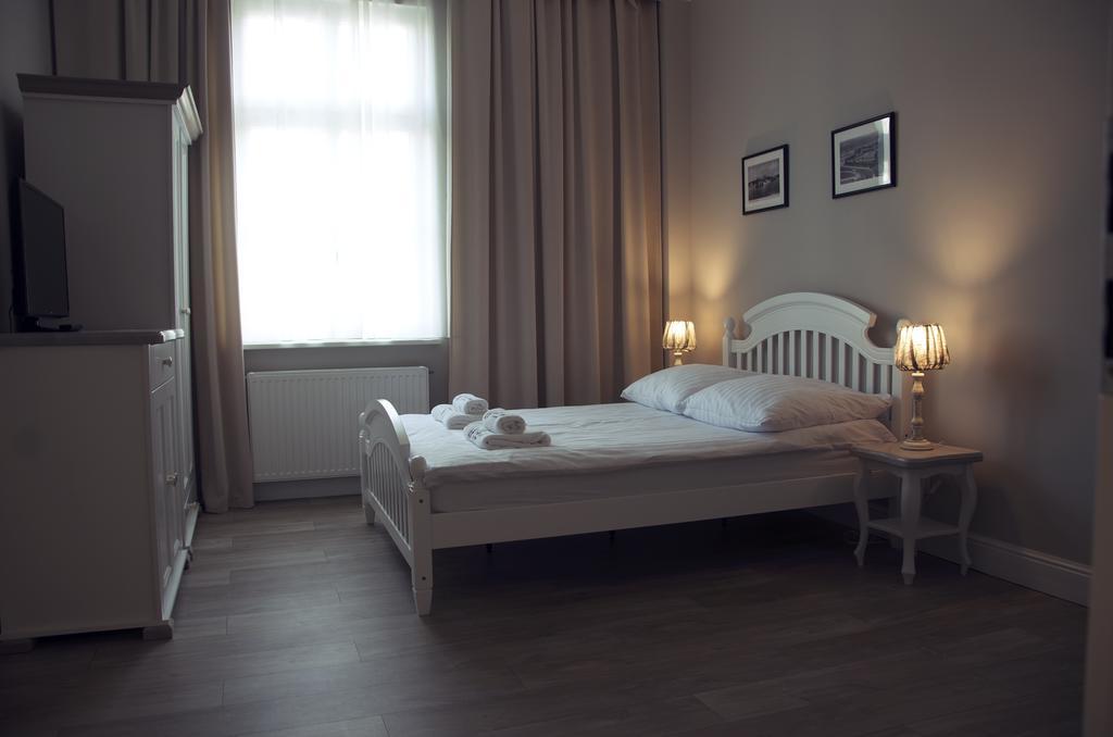 Dwie Wieze Miedzyzdroje Esterno foto
