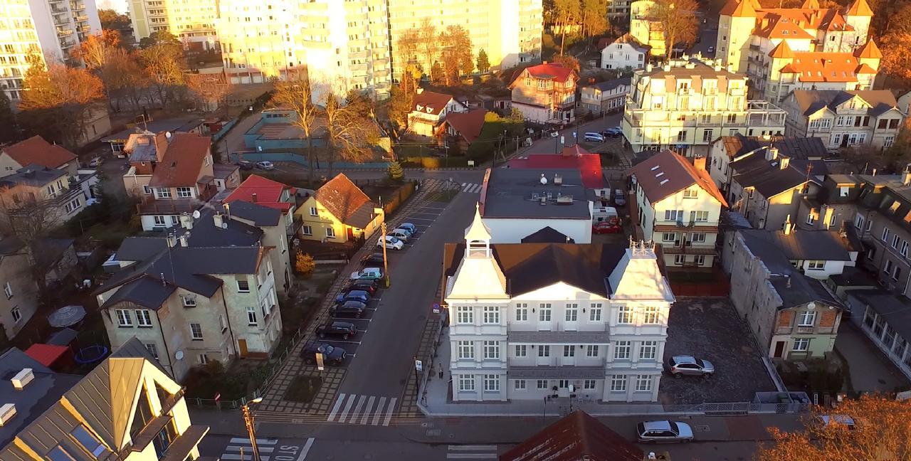 Dwie Wieze Miedzyzdroje Esterno foto